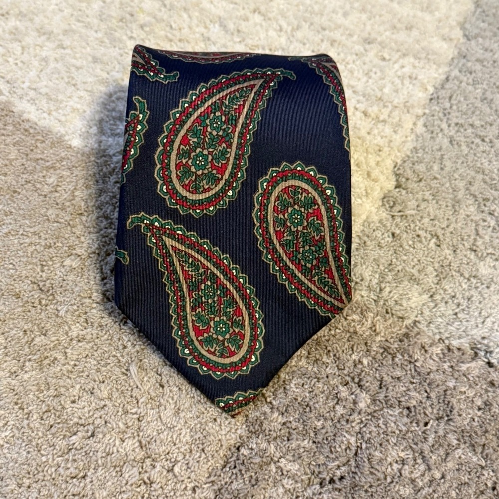 Preswick & Moore Mens Paisley Silk Tie Navy Blue Burgundy Green Handsewn USA T81